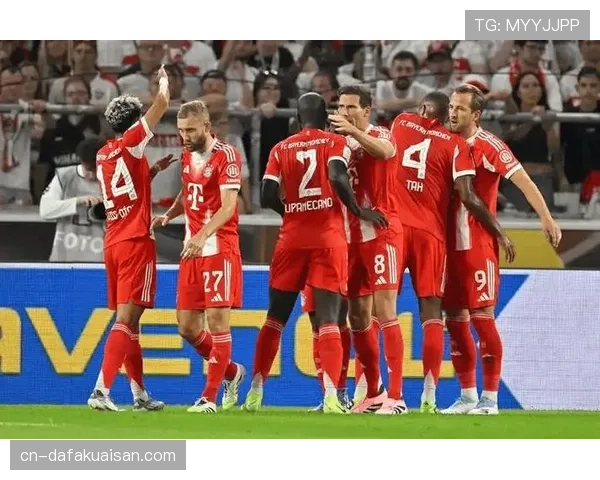 弗赖堡主场逆转十人汉堡 延续主场十场不败纪录